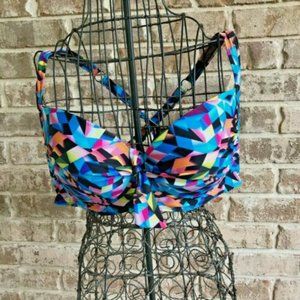 Torrid Blue and Pink Bikini Top with Triangle Cups and Twist Front, Size 2X
